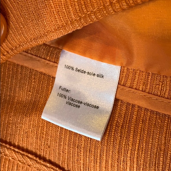 Akris Punto 💯 % Silk split neck dress suit 🤩 - Picture 7 of 8